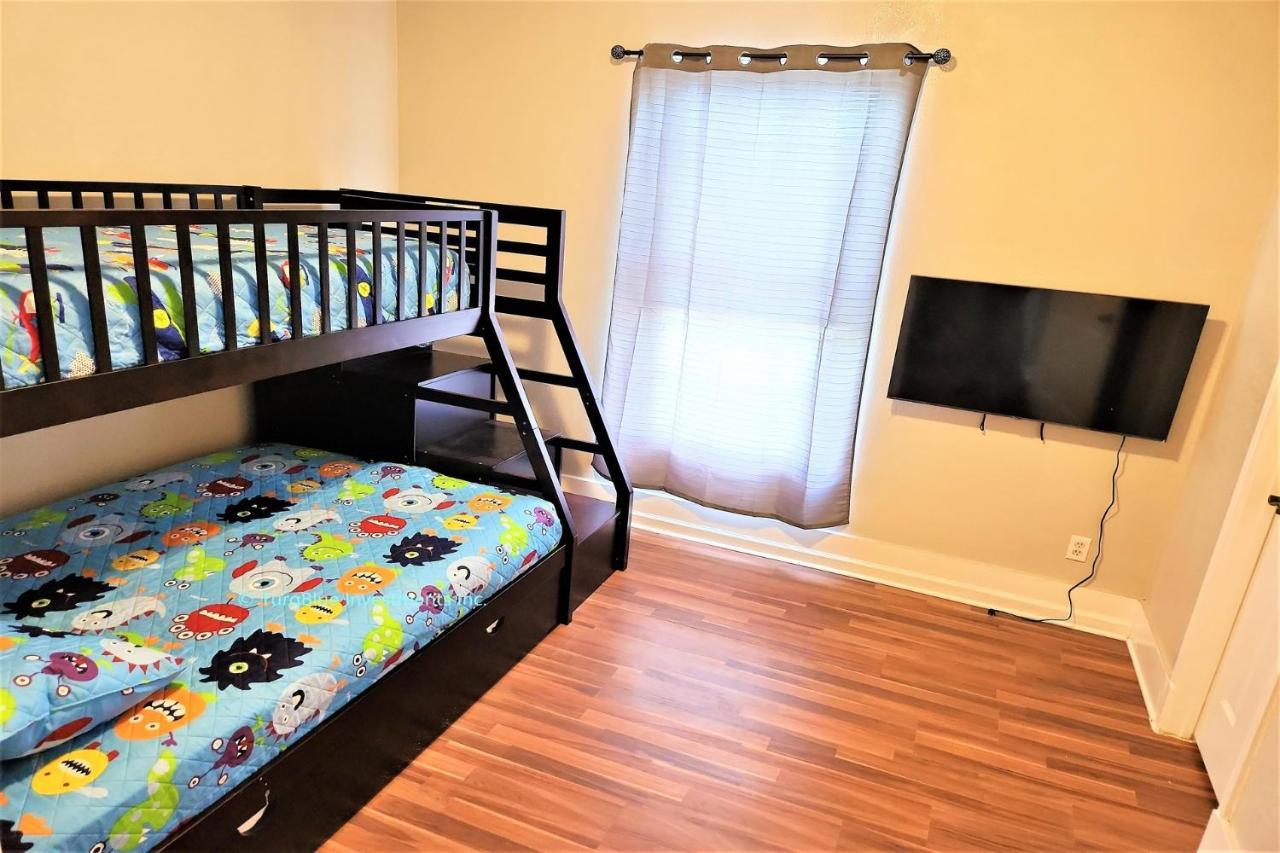 Casaazul-2605A-Couples Retreat By Beach & Pleasure Pier 1 Block Away- 2Bed 2Bath- 7 Minutes To Cruise Terminal Galveston Kültér fotó