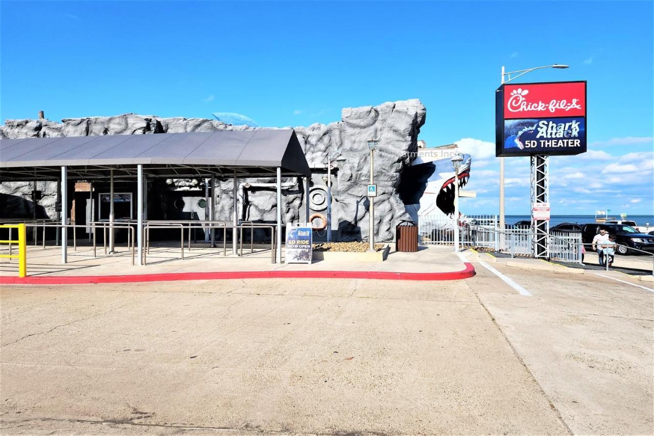 Casaazul-2605A-Couples Retreat By Beach & Pleasure Pier 1 Block Away- 2Bed 2Bath- 7 Minutes To Cruise Terminal Galveston Kültér fotó