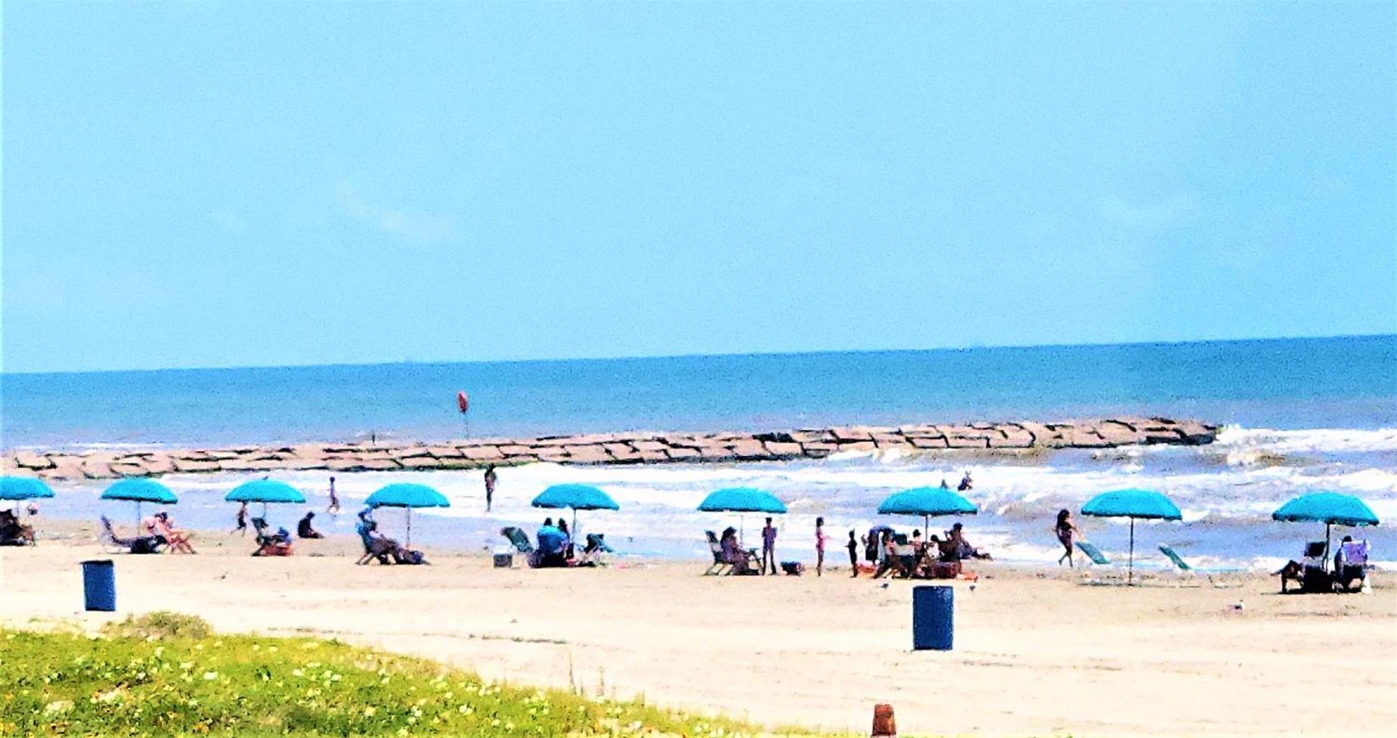 Casaazul-2605A-Couples Retreat By Beach & Pleasure Pier 1 Block Away- 2Bed 2Bath- 7 Minutes To Cruise Terminal Galveston Kültér fotó
