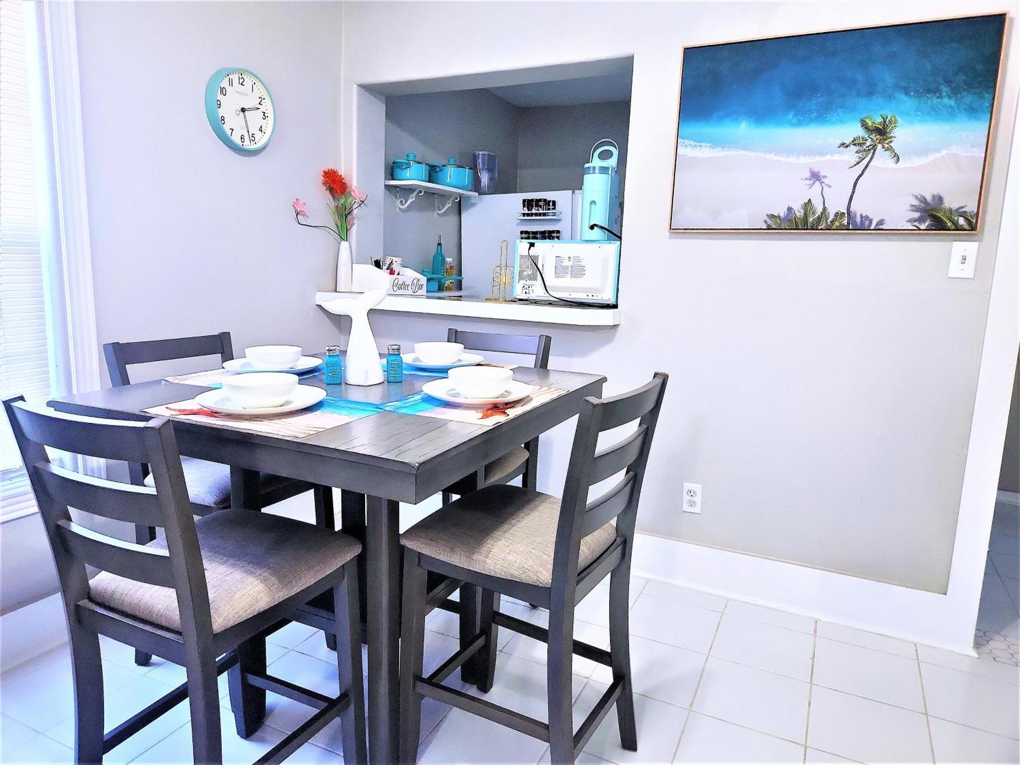 Casaazul-2605A-Couples Retreat By Beach & Pleasure Pier 1 Block Away- 2Bed 2Bath- 7 Minutes To Cruise Terminal Galveston Kültér fotó